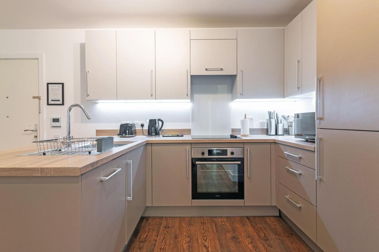 Stayo Apartments Barking Wharf Londra Dış mekan fotoğraf