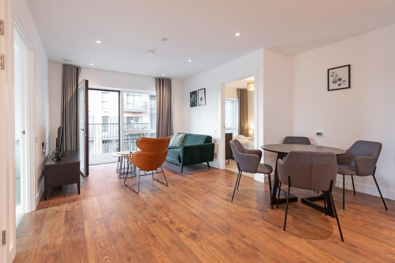 Stayo Apartments Barking Wharf Londra Dış mekan fotoğraf