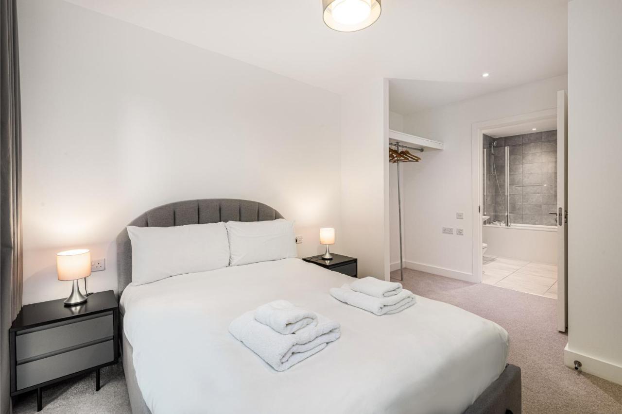 Stayo Apartments Barking Wharf Londra Dış mekan fotoğraf